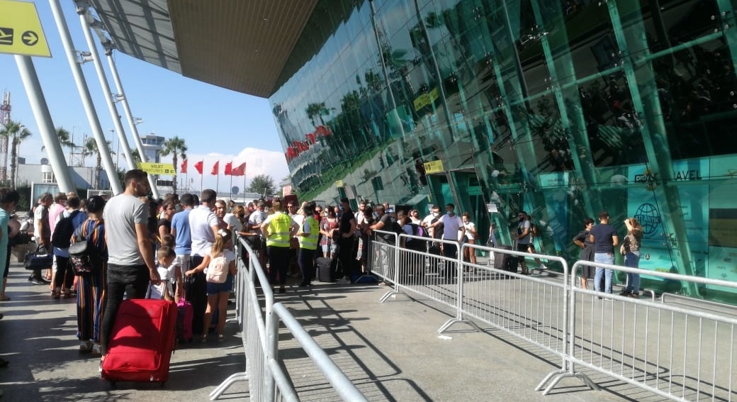 Shqipëria kryeson Evropën për fluturimet, 126 për qind më shumë se para pandemisë